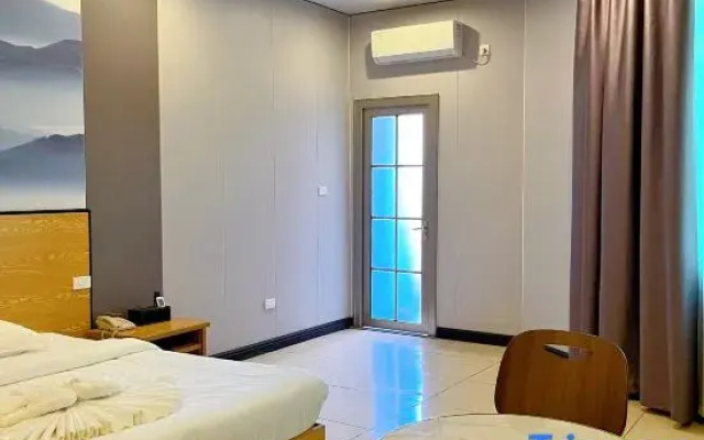 Happy Day Inn