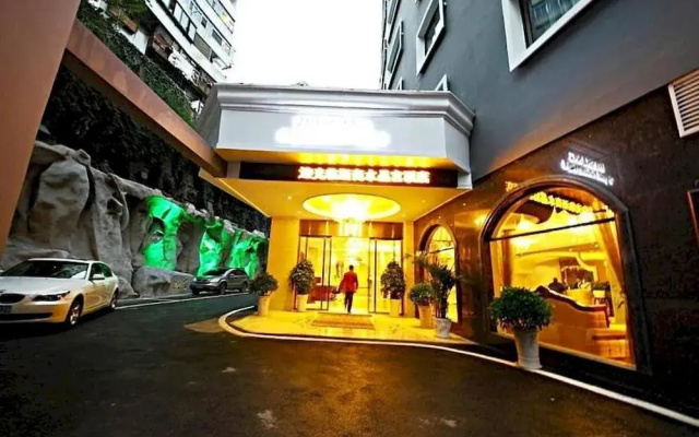 Vienna Hotel (Guiyang Fountain Subway Station Yangmingci Subway Station)
