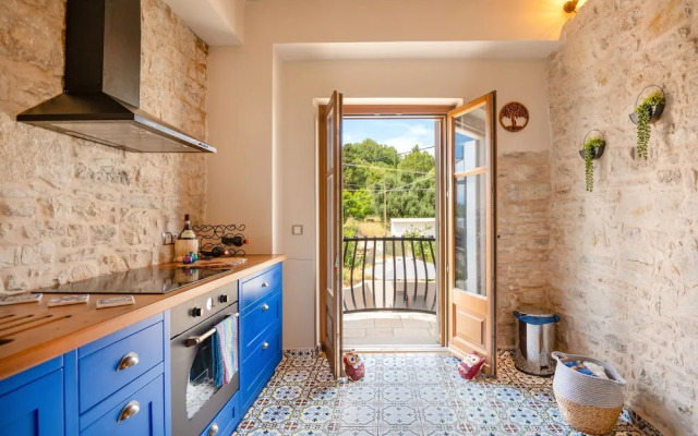 Bee Tree Villa in Corfu