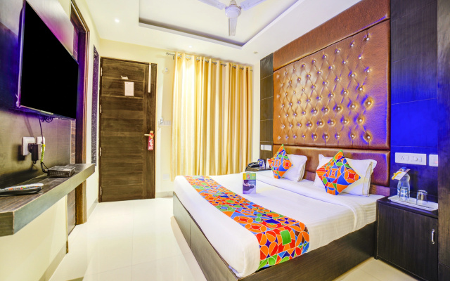 FabHotel Diamond