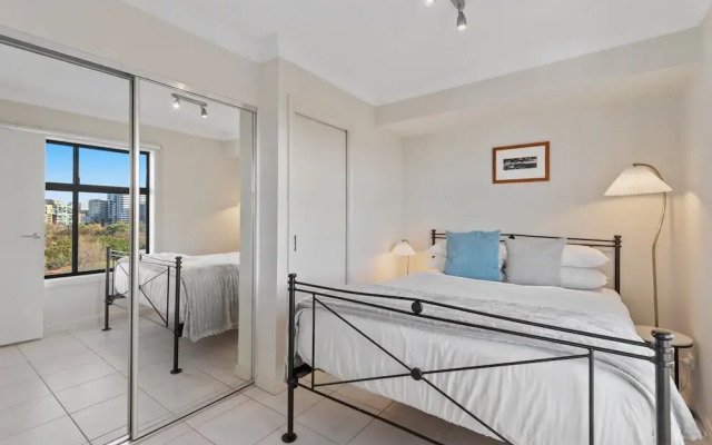 Split-level 2BR With City-view and Separate Study