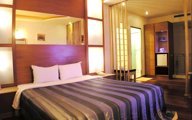 Changsing Business Motel