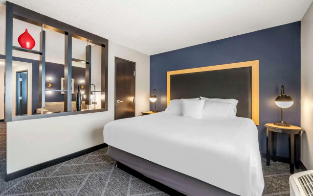 Cambria Hotel Minneapolis Maple Grove