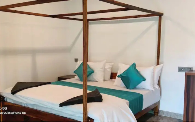 De Orchid Resort