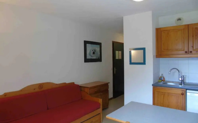 Lou Services Apartment J02 LSI 001