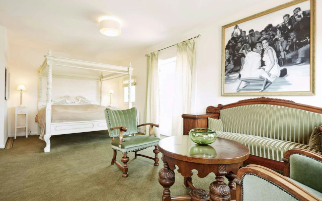 Montra Odder Parkhotel