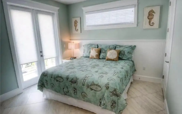 Bermuda Bay Apartment 5