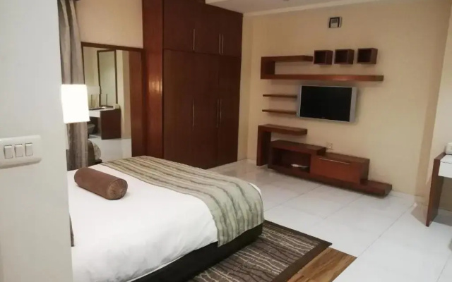 Avari Xpress Faisalabad