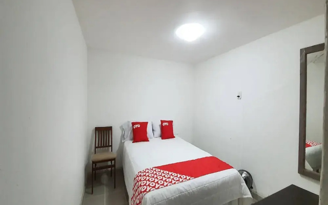 OYO Hotel Colonial