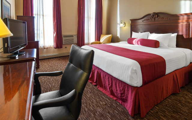 Hotel Chequamegon, BW Signature Collection