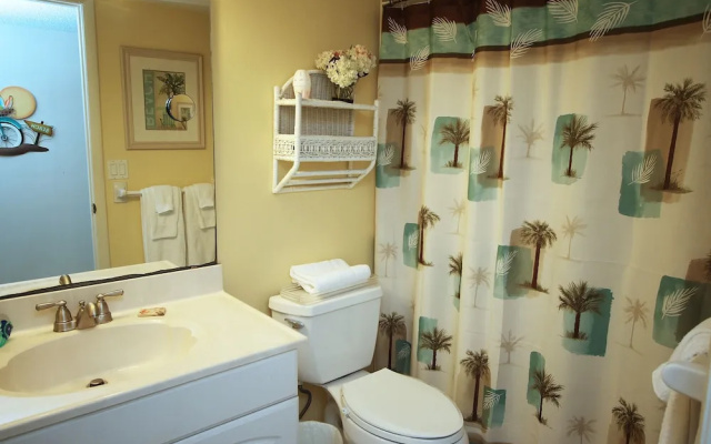 Chateaux 208 Apartment