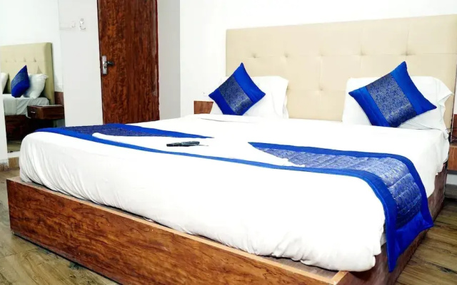 Hotel LA Pearl Inn