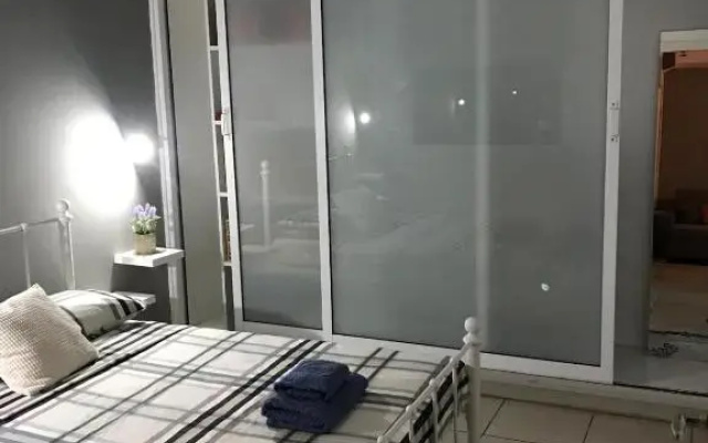 Cozy 1 bedroom apartment close to the beach
