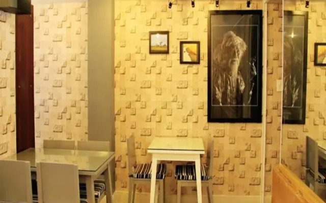 The Carnation Hotel Da Nang