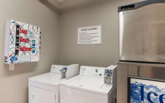 Quality Inn & Suites Ferdinand