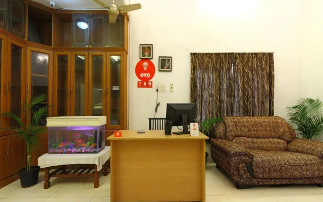 OYO 8033 T Nagar
