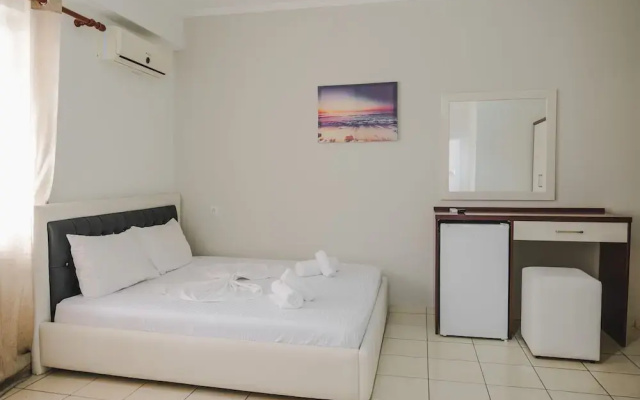 Foris Rooms