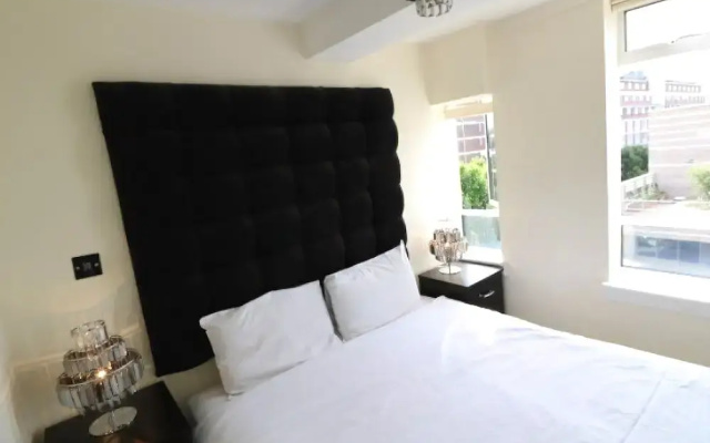 Nell Gwynn House Apartment