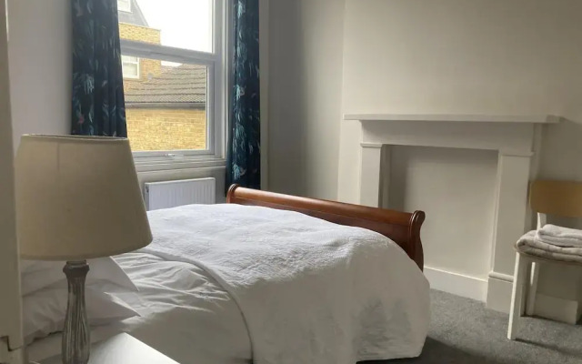 The Dimmer. 2 Bedroom Apartment
