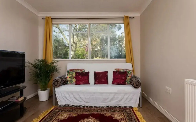 South London 2 Bedroom Flat With Garden