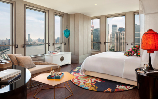 Hotel Indigo Shanghai on The Bund by IHG