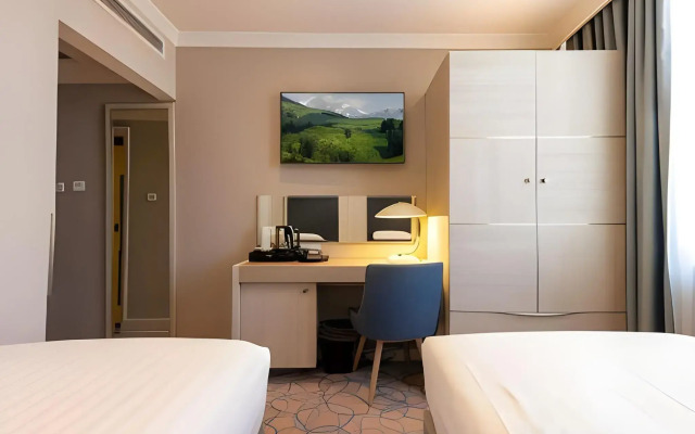 Blandford Hotel