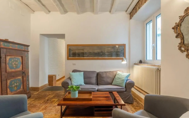Trastevere Duplex Apartment