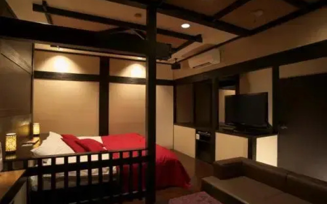 Hotel Coco-Palm (Love Hotel)