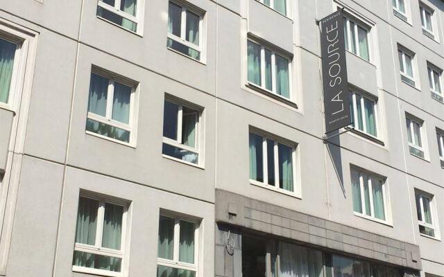 Отель Residence La Source Брюссель вид на фасад