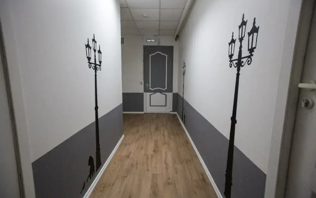 Like Hostel