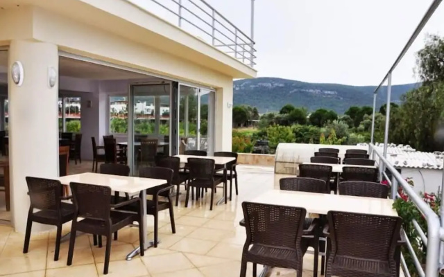 Woxx Beach Hotel
