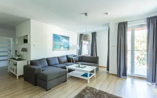 Omi Apartments