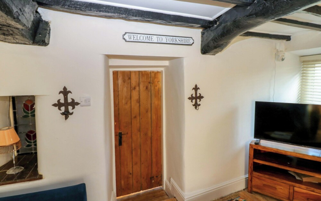 Eastend Cottage