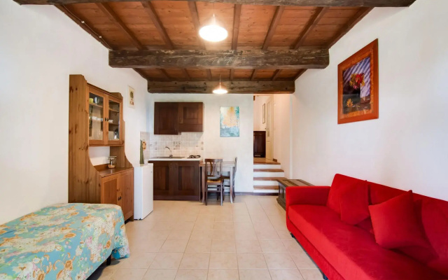 Attractive Farmhouse in Monticiano with Garden