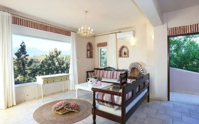 Villa Myrsini
