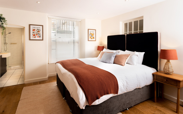Your Apartment Redcliffe Parade No9 I Lower Ground