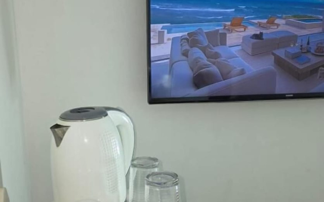 DreamWest Living Guesthouse