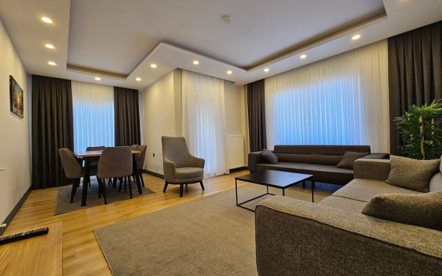 Professionally Maintained Spacious New Suites 2-4