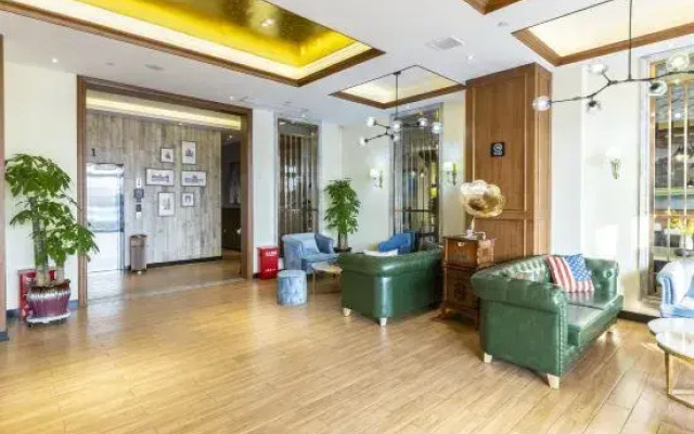 Tongji Hotel