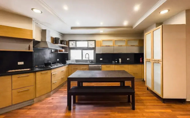 Xuru Stays I The Luxe Loft 2bdr Apt. @ Maadi