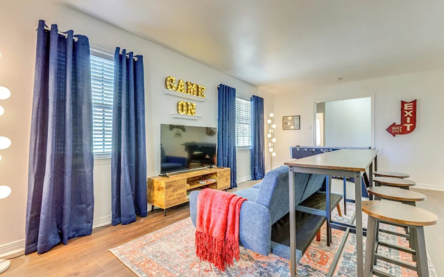 Family-friendly Home: 6 Mi to Downtown Mobile!