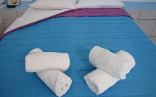Studios Apartments Perivolos