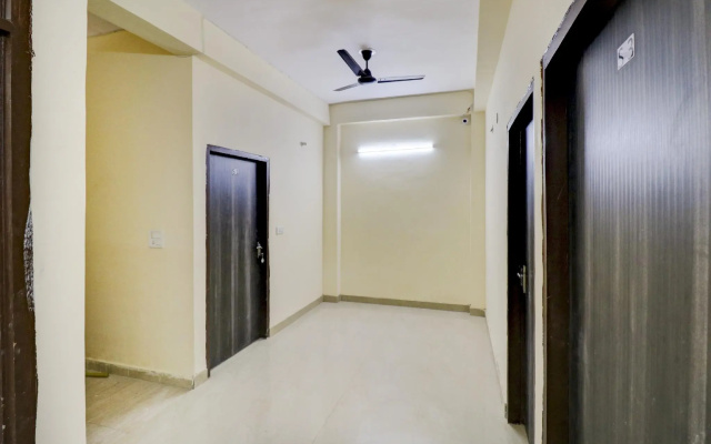 OYO 78587 Vip Residency