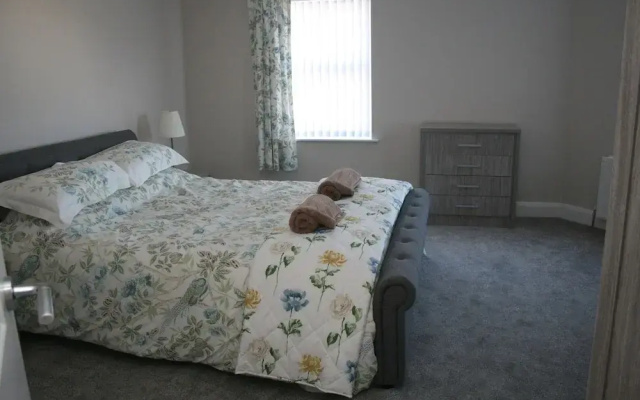 In the Heart of Portrush - 4 Beds