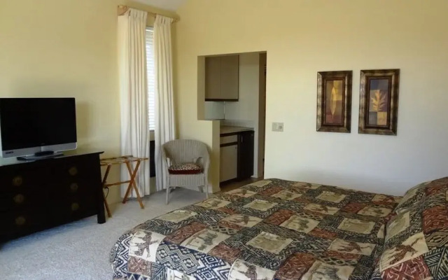 Wailea Grand Champions - CoralTree Residence Collection