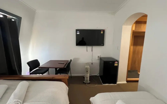 The Lodge Cooma