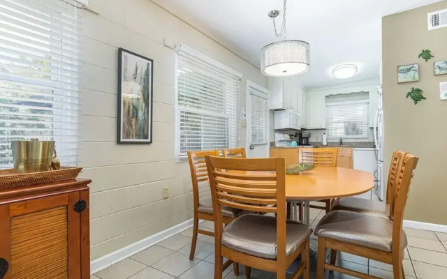 Salty Pause by Tybee Vacation Rentals