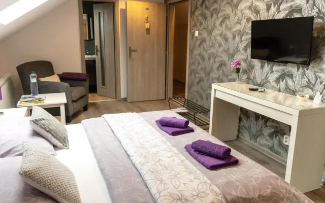 Privat Nisa