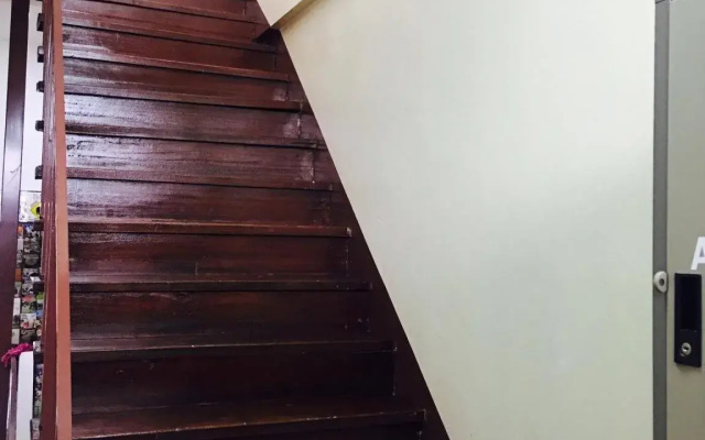 DD&B Hostel