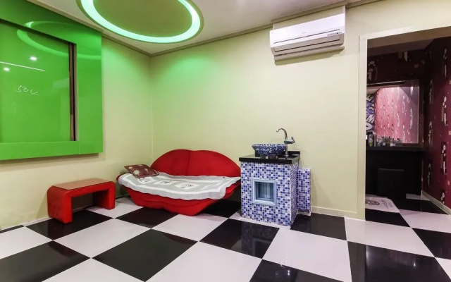 Hotel Pop Jinju